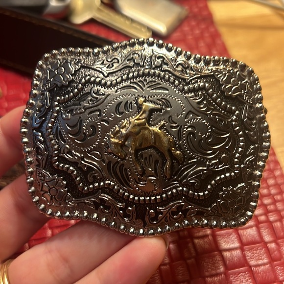 Kids’ 1 1/4" Buckin’ Bronc Buckle Belt size 26 - Picture 3 of 4